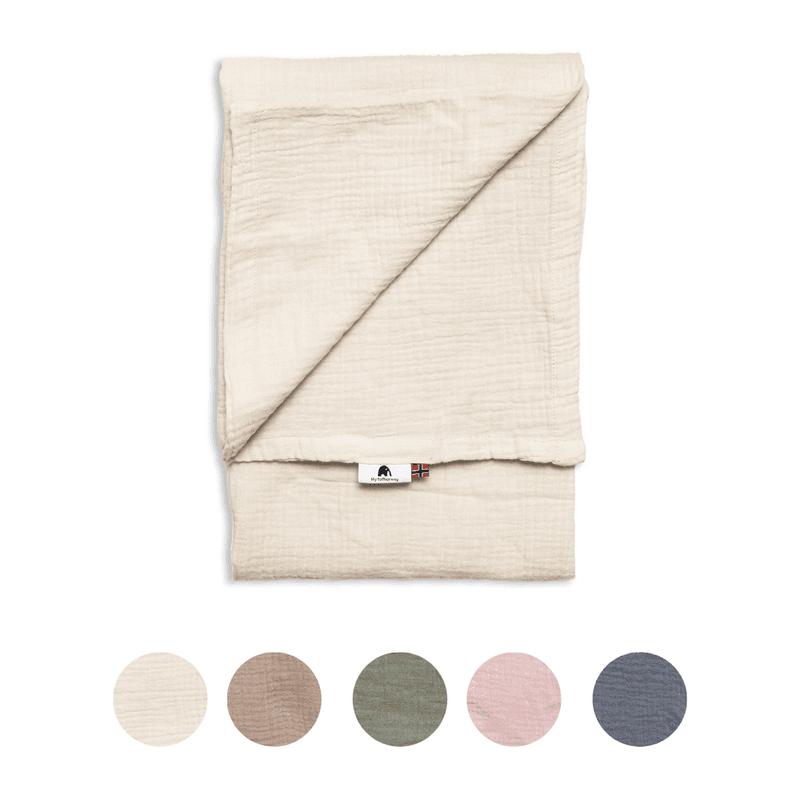 Teppe med navn i myk musselin - VELG FARGE